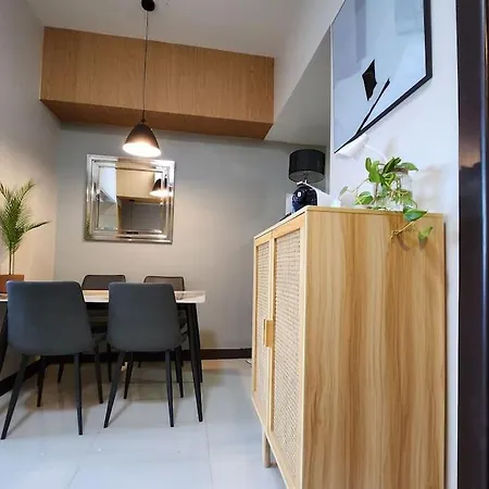 Luxestaysmnl Coastal Chic Netflx 380Mbps Pool Bgc Manila Exterior photo