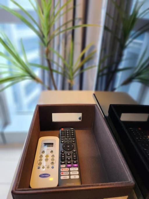 Luxestaysmnl Coastal Chic Netflx 380mbps Pool Bgc Manila