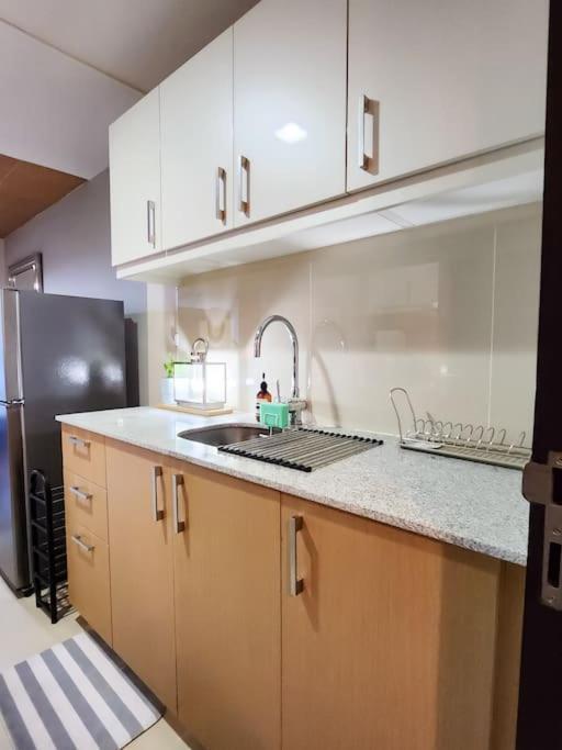 Apartment Luxestaysmnl Coastal Chic Netflx 380mbps Pool Bgc Manila