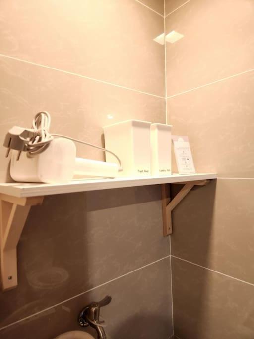 Luxestaysmnl Coastal Chic Netflx 380mbps Pool Bgc * Manila