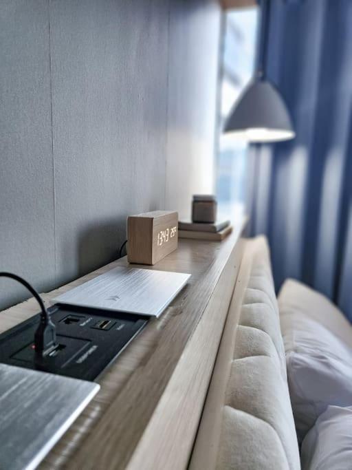 Apartment Luxestaysmnl Coastal Chic Netflx 380mbps Pool Bgc *