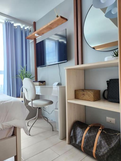 Luxestaysmnl Coastal Chic Netflx 380mbps Pool Bgc *