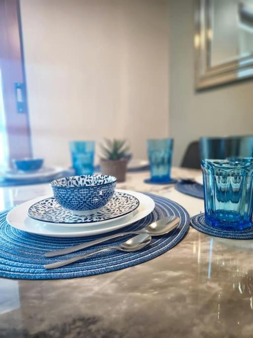 Apartment Luxestaysmnl Coastal Chic Netflx 380mbps Pool Bgc *