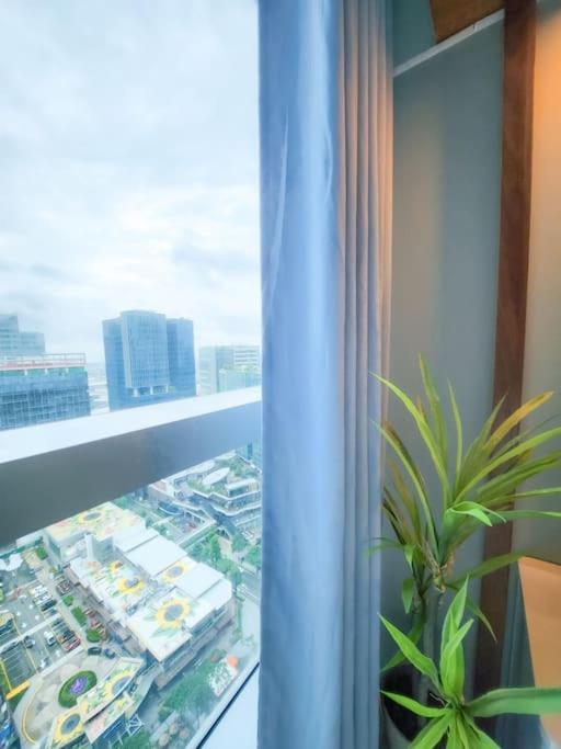 Apartment Luxestaysmnl Coastal Chic Netflx 380mbps Pool Bgc *