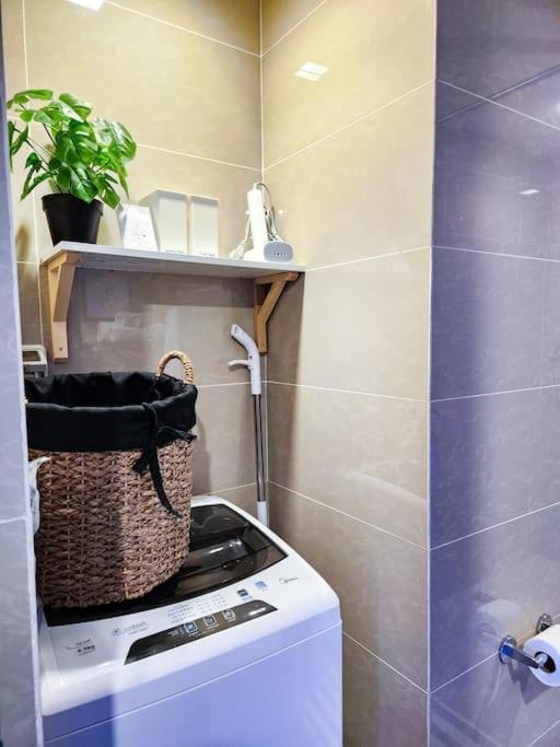 Luxestaysmnl Coastal Chic Netflx 380mbps Pool Bgc * Manila