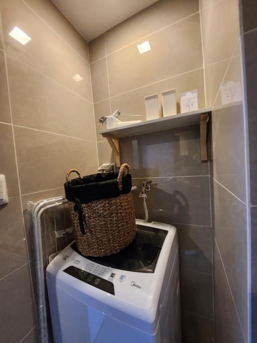 Luxestaysmnl Coastal Chic Netflx 380mbps Pool Bgc *