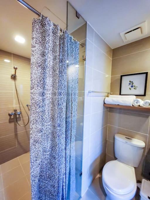 Apartment Luxestaysmnl Coastal Chic Netflx 380mbps Pool Bgc *
